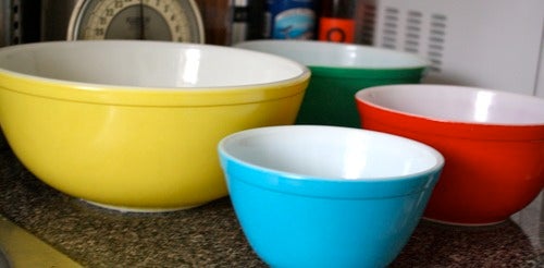 Pyrex bowls