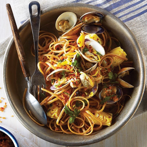 Linguine & Clams with Garlic Bread Crumbs
