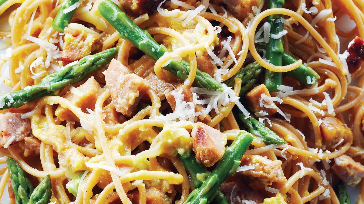 Spaghetti Carbonara with Chicken Sausage