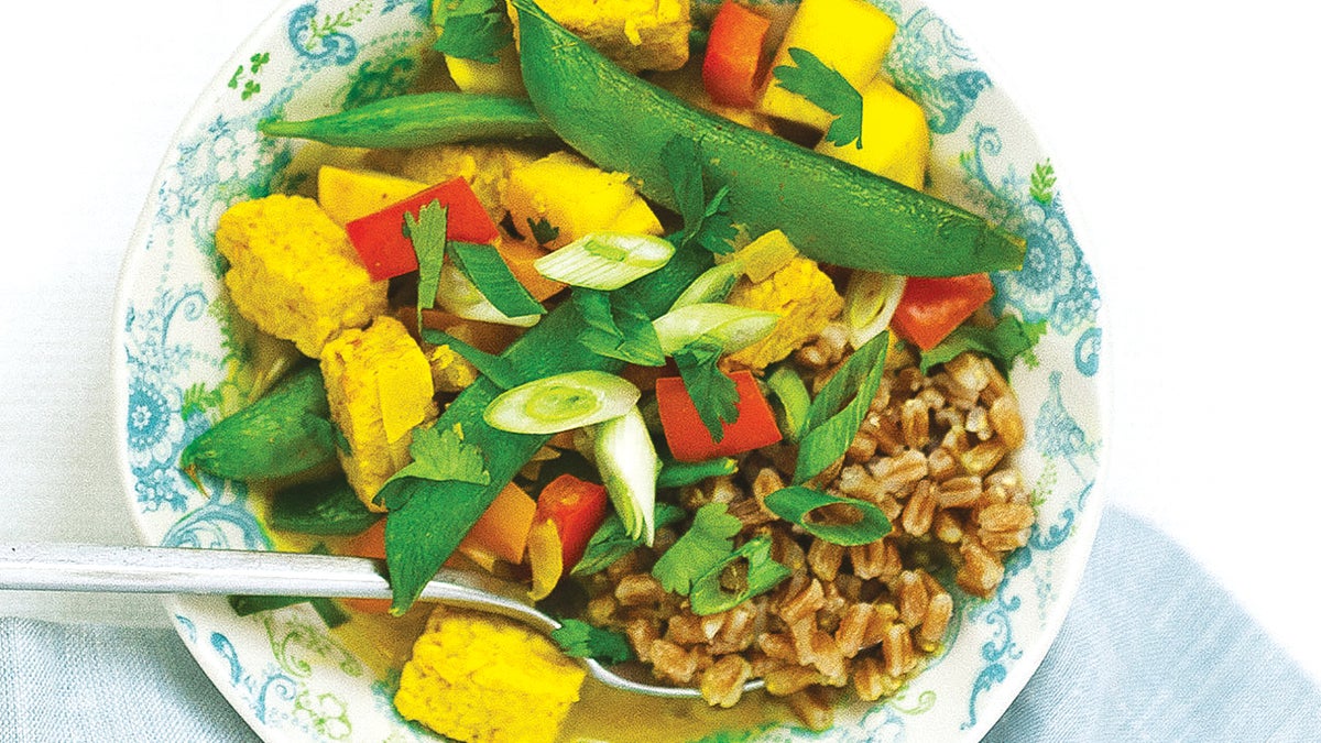 Vegetable & Tempeh Coconut Curry Recipe