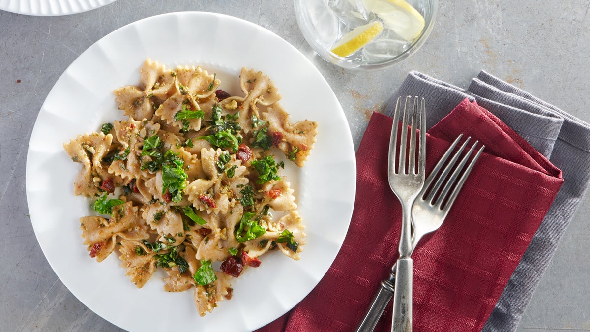 Light Almond Pesto Pasta Recipe Candice Kumai Healthy Recipe