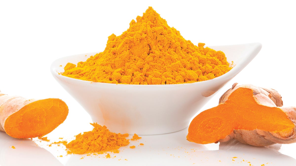 What's the difference between curcumin and turmeric?