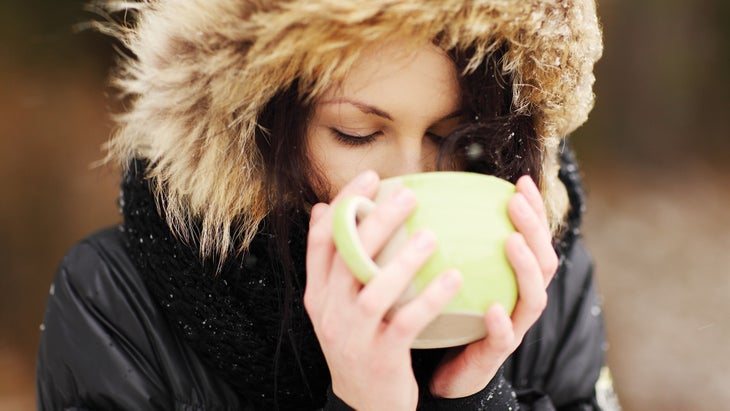 Complements_woman-drinking-lead_PhotoMediaGroup-75-web Woman drinking cocoa