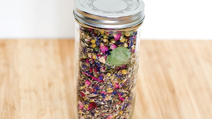Clean-Living_Nontoxic-Scented-Sachets-inset3-76-web Nontoxic Scented Sachets step 3