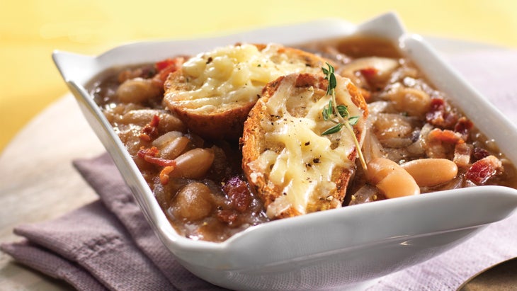 French Onion Soup with Bacon and Cheesey Baguette French Onion Soup with Bacon and Cheesey Baguette