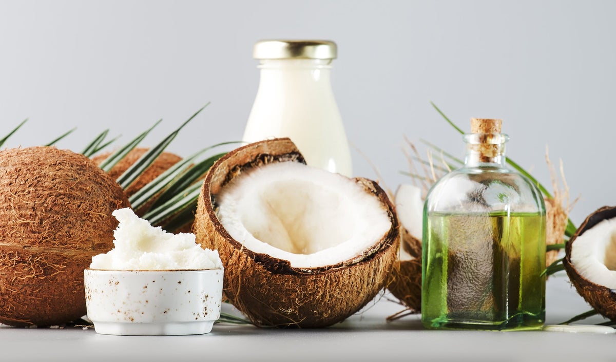 MCT Oil vs. Coconut Oil: What’s the Difference?
