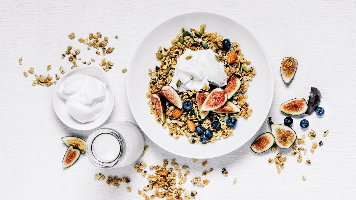 5 Registered Dietitians Share Their Best Advice for Taming Inflammation