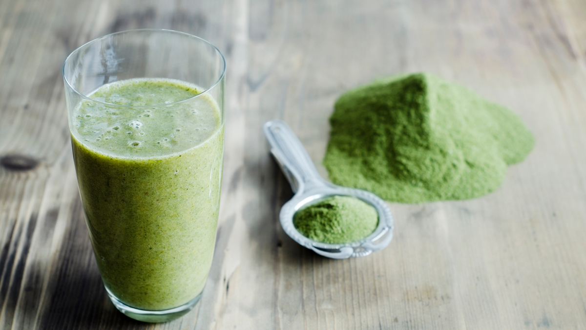 Are Greens Powders as Healthy as Kale?