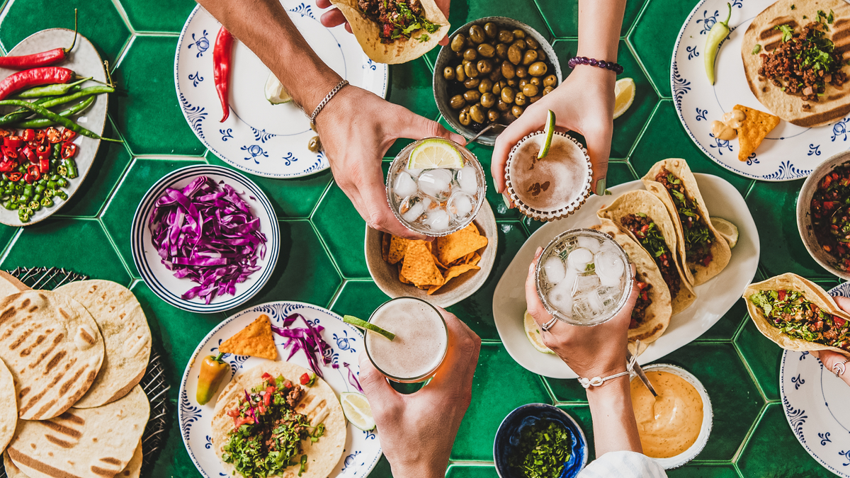 Your Step-by-Step Guide to Hosting a Dinner Party
