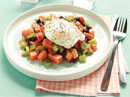 30LowCalMeals13 Green Chile Hash with Eggs recipe