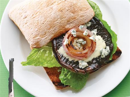 30LowCalMeals19 Grilled Portobello Burger with Blue Cheese recipe