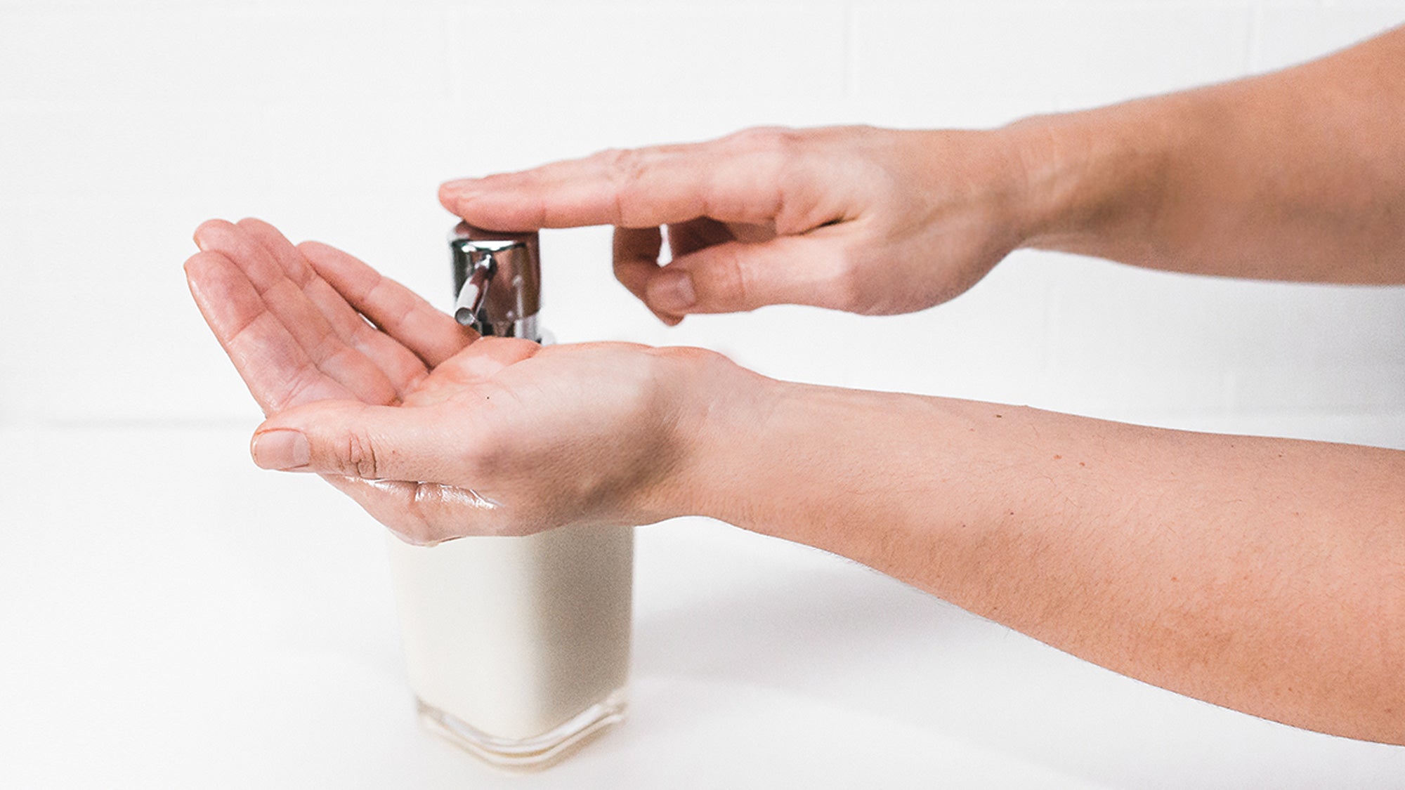B&B_Moisturizing-Shaving-Cream-Inset-3_79-WEB Moisturizing Shaving Cream step 3