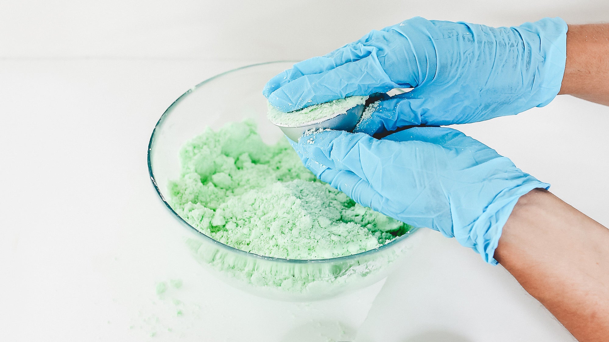 BNB_Bath-Bombs-Inset4_83-WEB Bath Bombs DIY