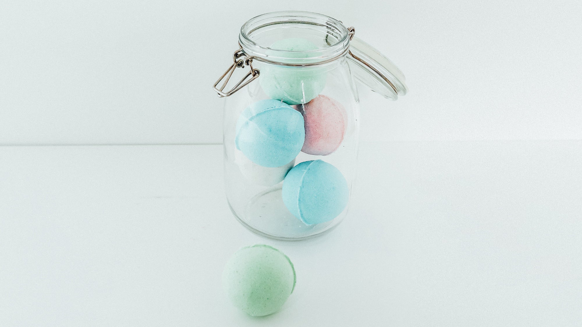 BNB_Bath-Bombs-Inset6_83-WEB Bath Bombs DIY