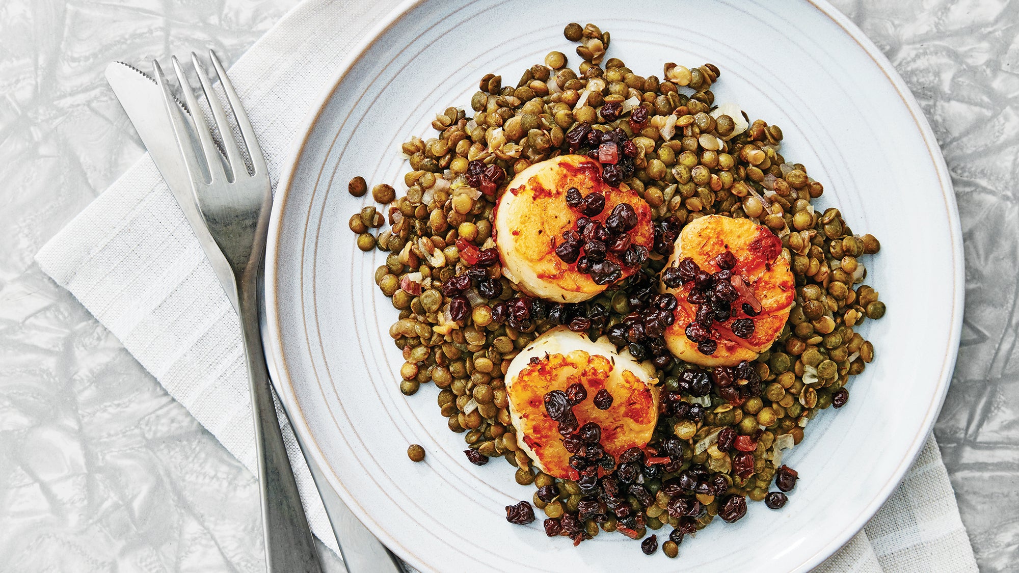 Lemon Shallot Rubbed Scallops WITH LENTILS and CURRANT COMPOTE Scallops recipe