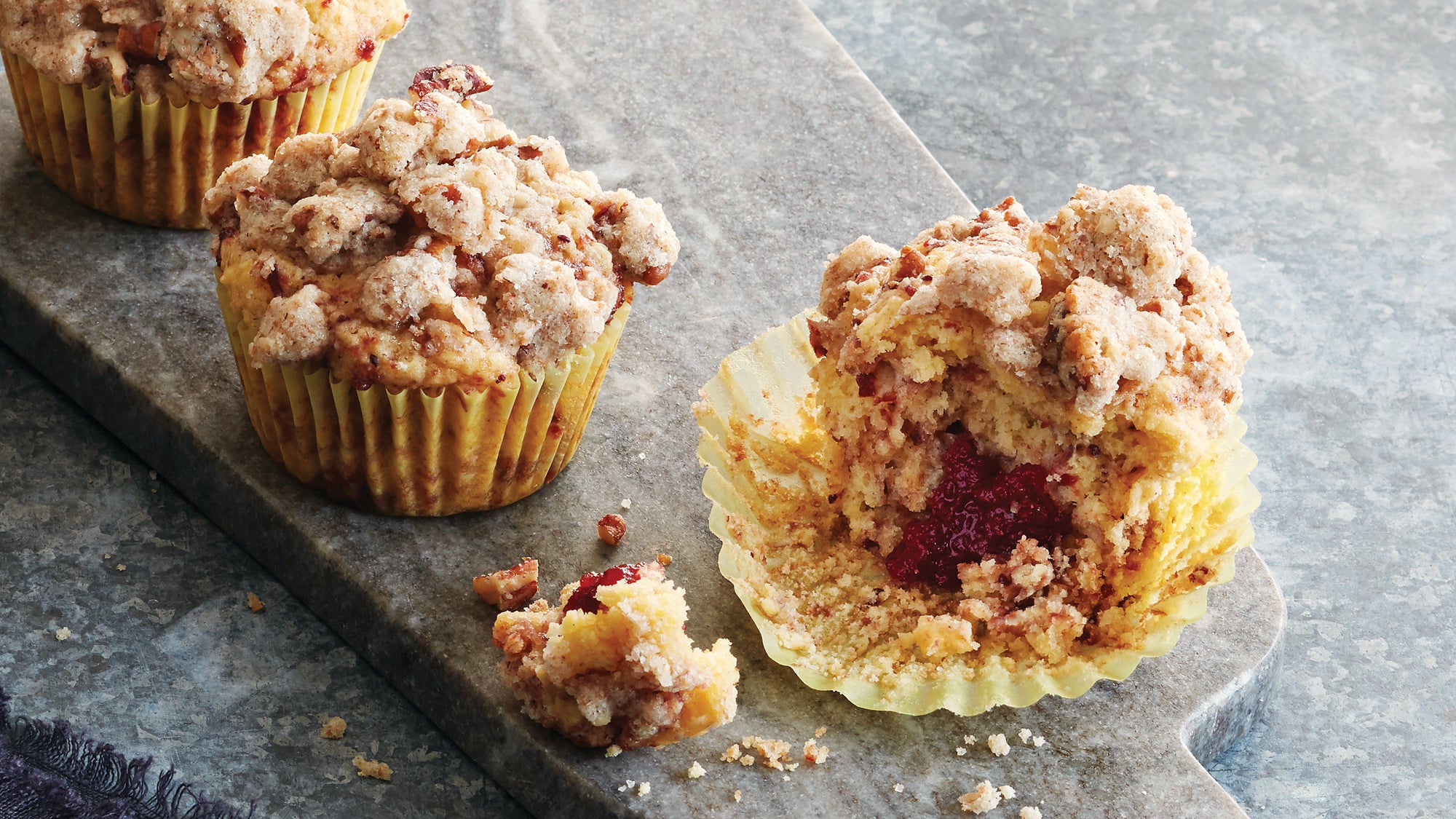 Cranberry Pecan Steusel Muffins Cranberry Pecan Steusel Muffins