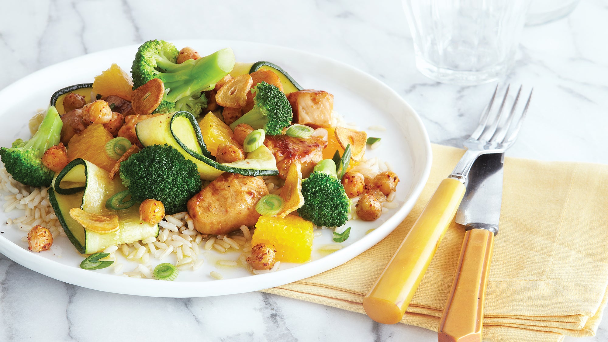 Orange Chicken Stir Fry with Spicy Chickpeas and Crispy Garlic Dressing Orange Chicken Stir Fry recipe
